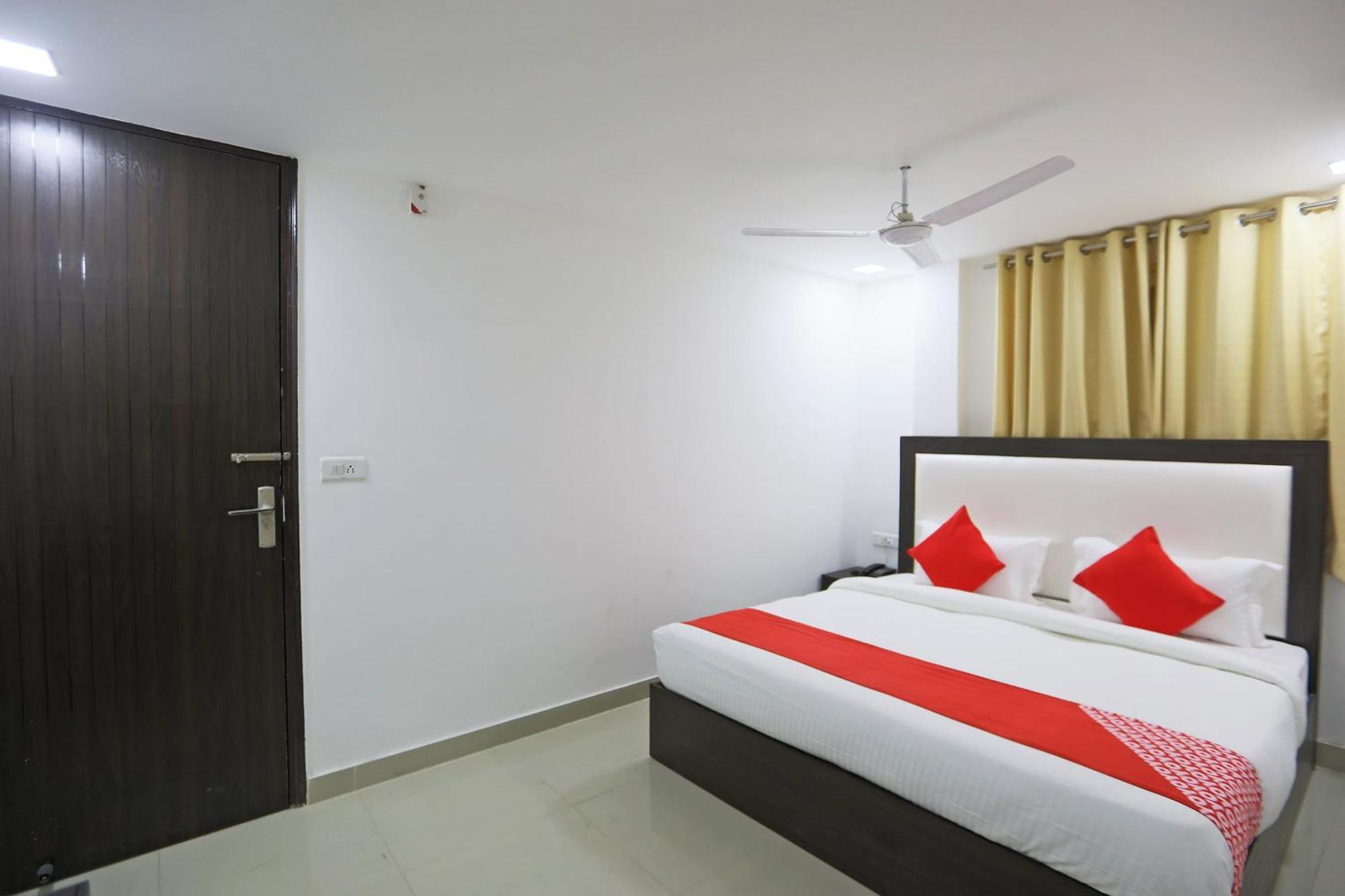 Hotel Townhouse South Lawn Nueva Delhi Exterior foto
